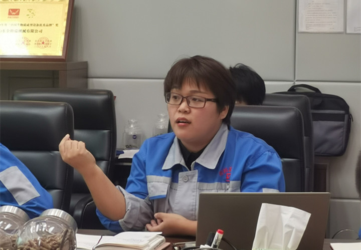 李总监为大家进行销售技巧培训