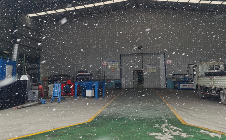 雪中金格瑞车间