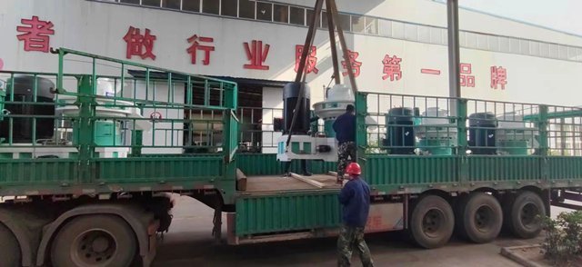 下图为我们山东金格瑞颗粒机厂家昨天发货的部分图片